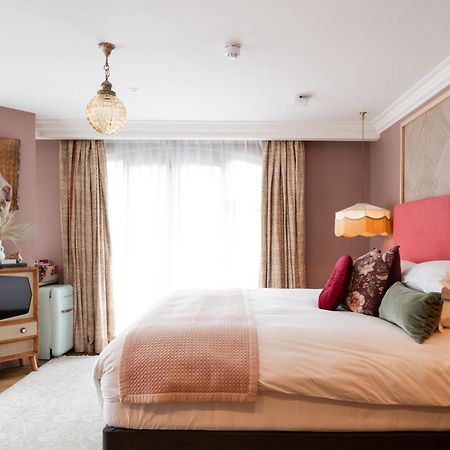 The Rabbit Hotel & Retreat เทมเพิลแพทริค ภายนอก รูปภาพ